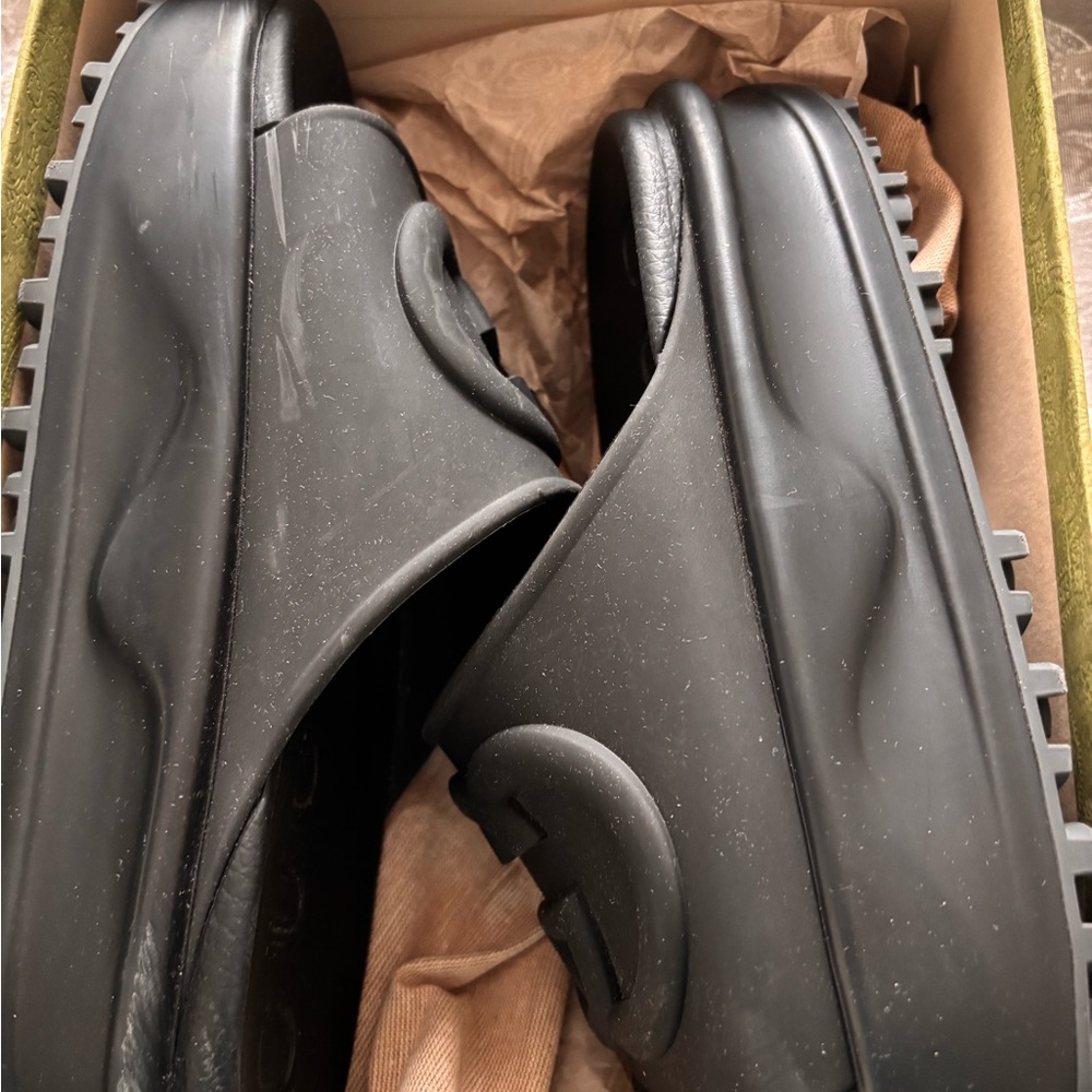 Gucci Black Slide Sandals - Picture 6 of 6